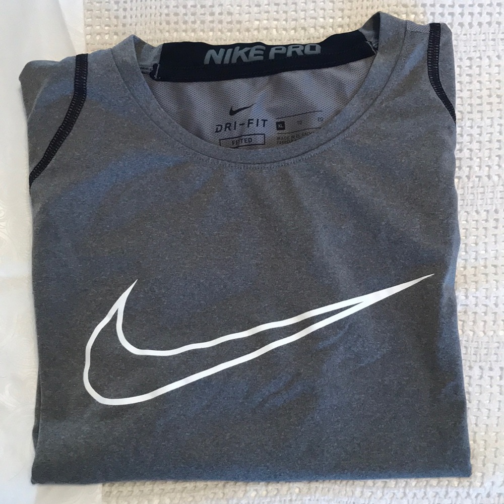 Nike boys tee - Picture 1 of 5